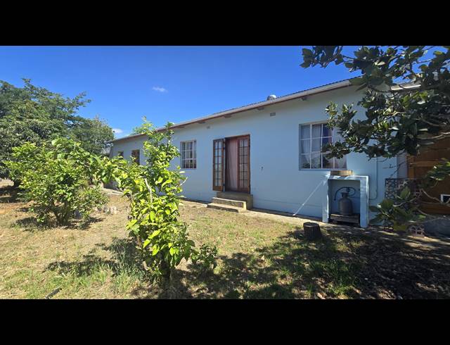 8,627M² FARM FOR SALE IN GREYTON